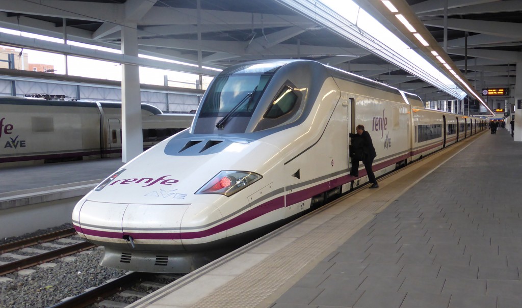 Viaja a Alcalá en el tren turístico de Cervantes