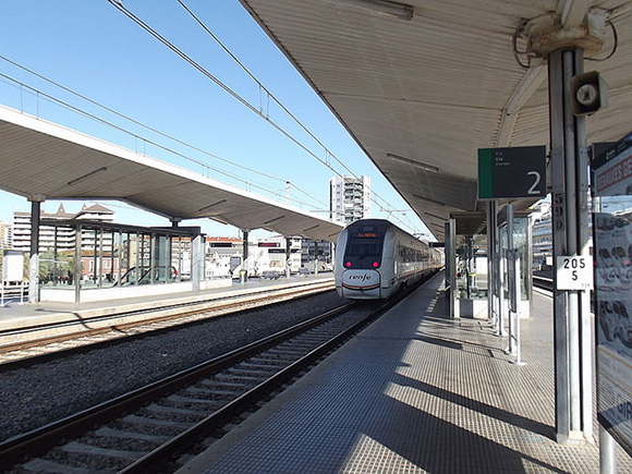 Este verano 2018 la vía de los trenes Santander-Torrelavega estará renovada
