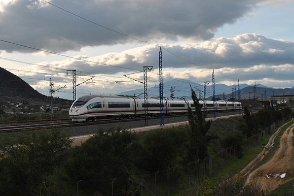 En julio 2018 los trenes Huelva Madrid se refuerzan